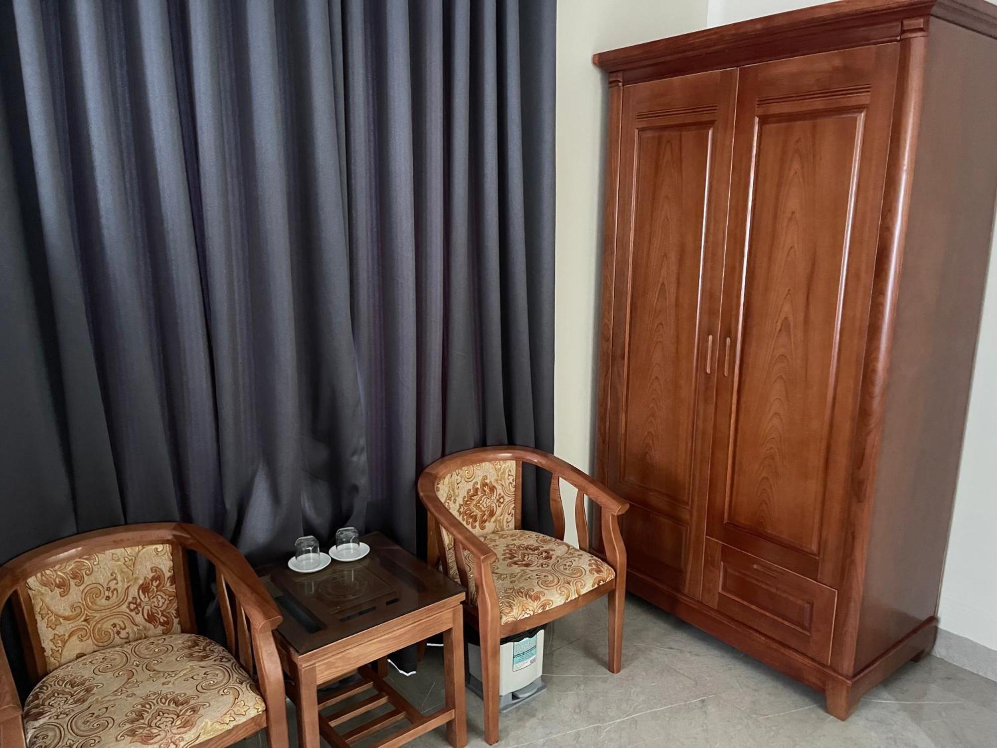 Thien Binh Hotel Hòa Bình Buitenkant foto