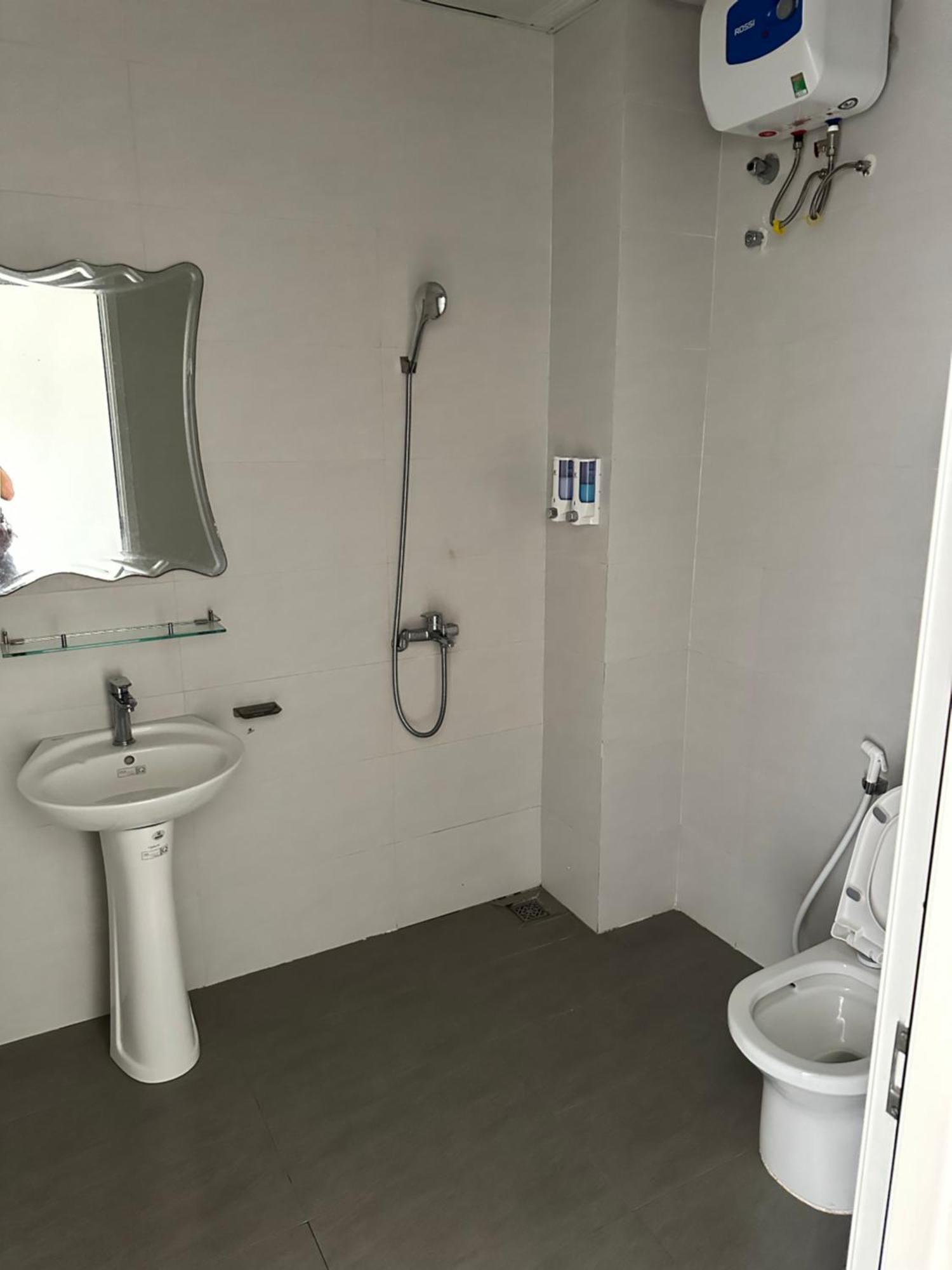 Thien Binh Hotel Hòa Bình Buitenkant foto